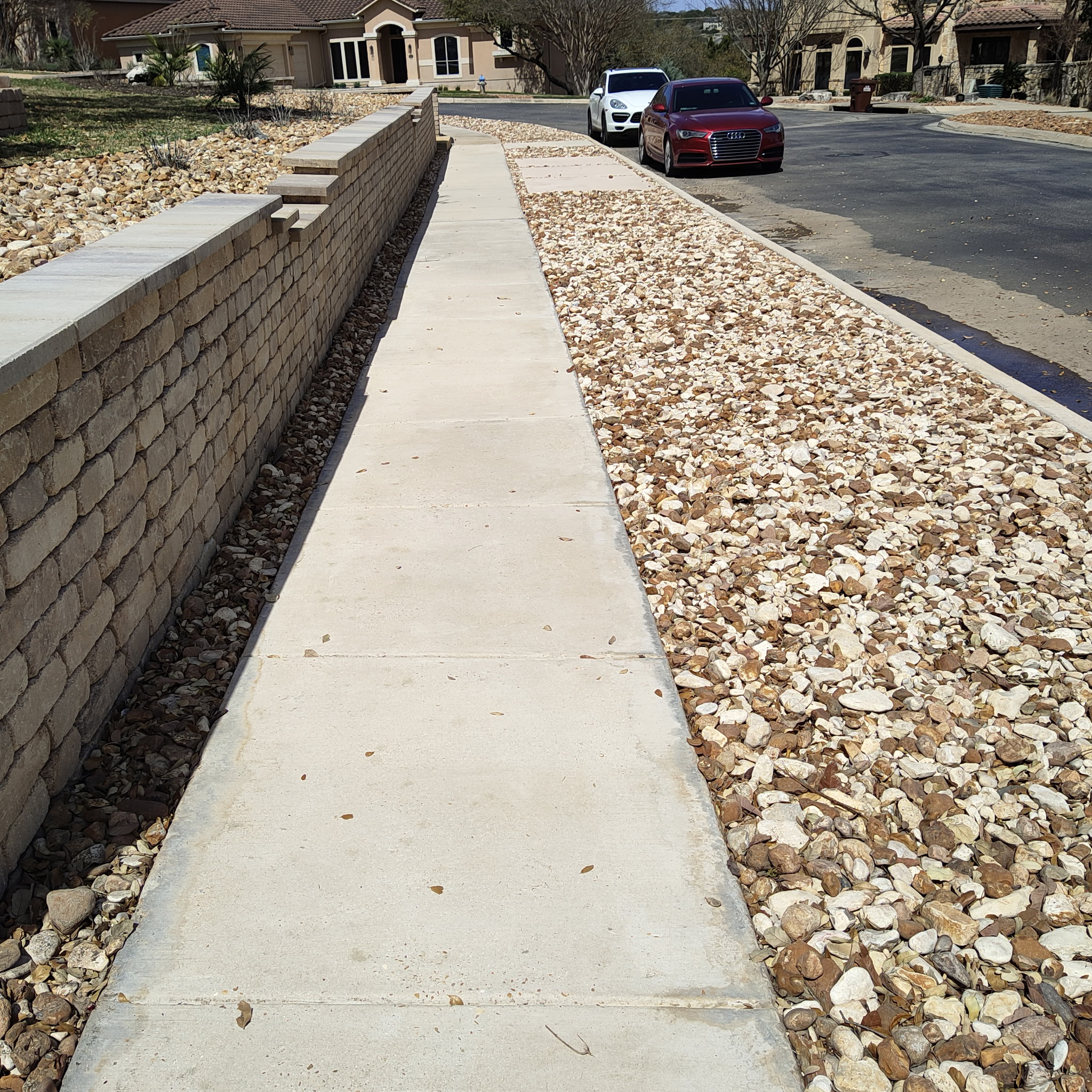 Sidewalk & Walkway Cleaning